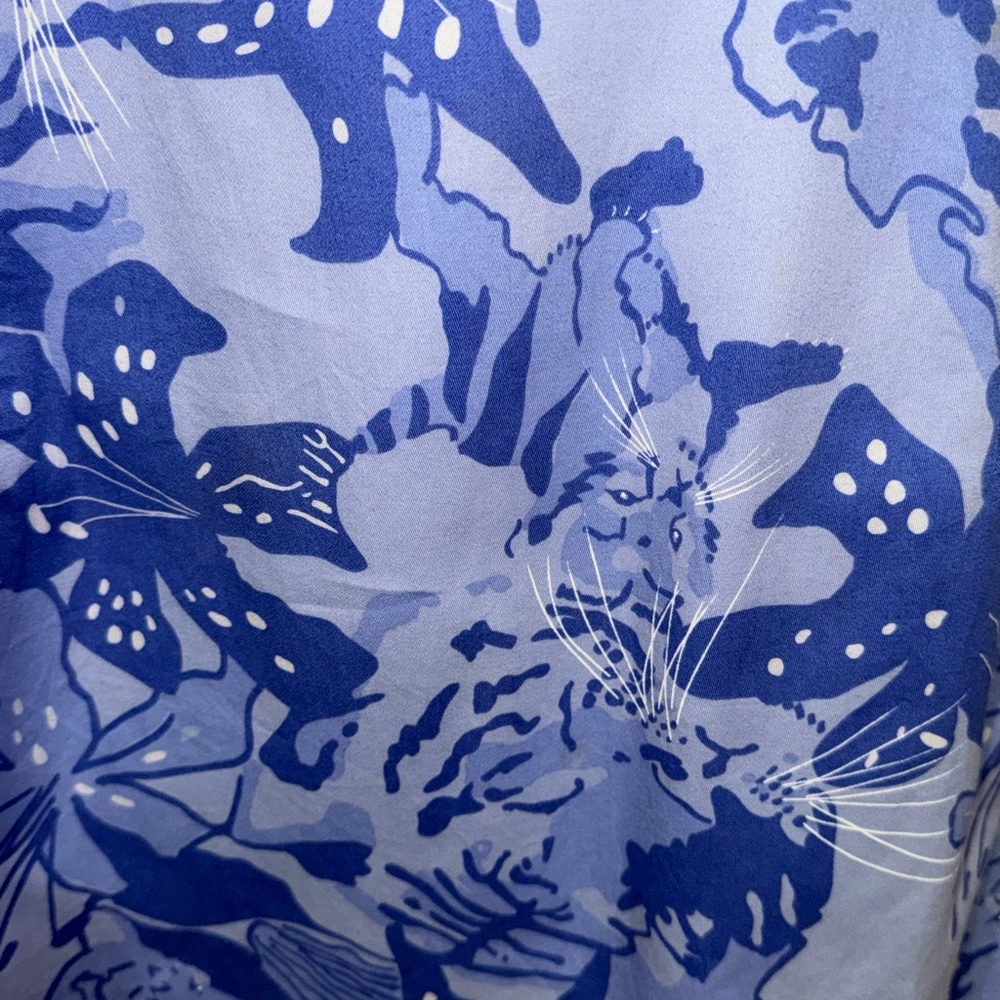 Lilly Pulitzer gorgeous sleeveless, halter style sheath, lined dress.